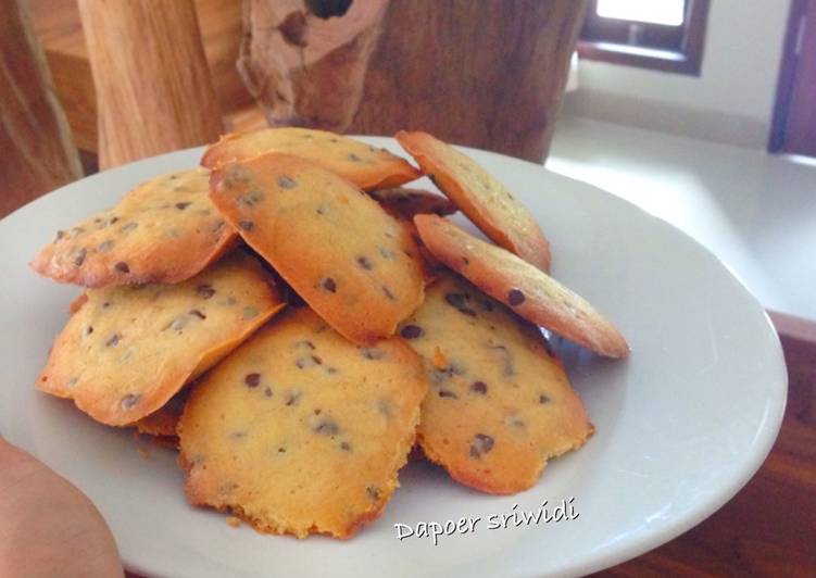 Resep Vanilla chocochips cookies By Dapoer sriwidi