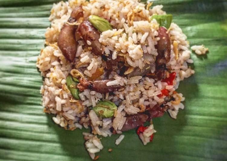 cara membuat Nasi bakar cumi asin,ikan teri & pete rumahan