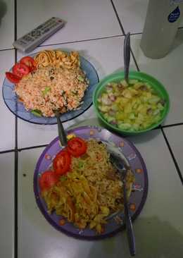 Nasi goreng ikan tongkol dan bakso