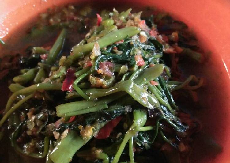 resep masakan Tumis kangkung hot