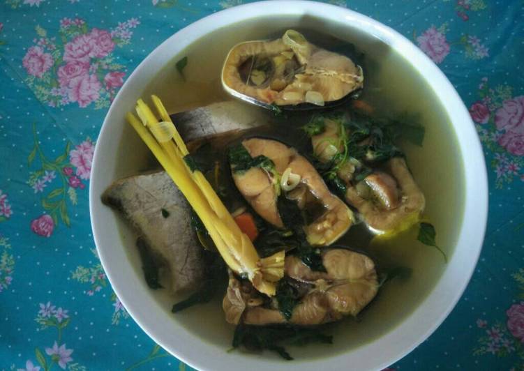 resep lengkap untuk Sop Ikan Patin Kemangi