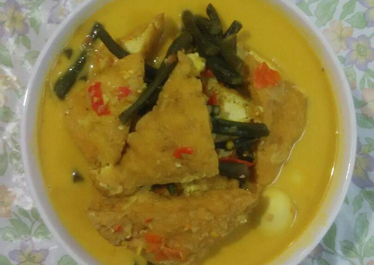 bahan dan cara membuat Sayur kuning tahu & telor puyuh