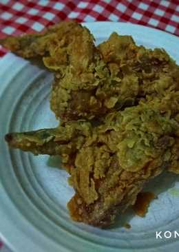 24. Ayam goreng tepung KFC KW