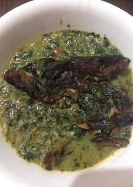 Sayur daun ubi tumbuk