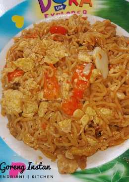 72. Mie Goreng Instan versi WiwikhendRiani kitchen