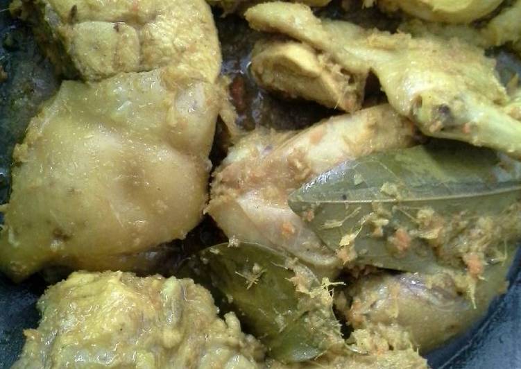  Resep Ayam ungkep rempah oleh SenyRoss Cookpad