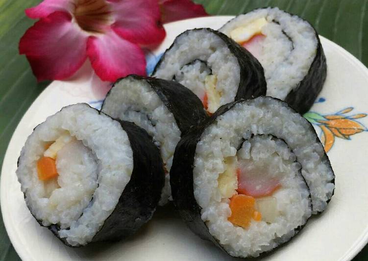 cara membuat Simple sushi/kimbab/gimbab