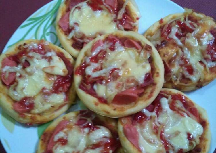 resep lengkap untuk Pizza mini