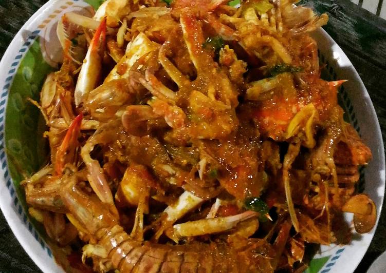 Udang Kucing Dan Kepiting Asam Manis Recipe Main Photo Udang Kucing Dan Kepiting Asam Manis Recipe Main Photo