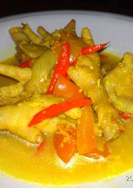 Ceker Kuah Kuning Asam Pedas