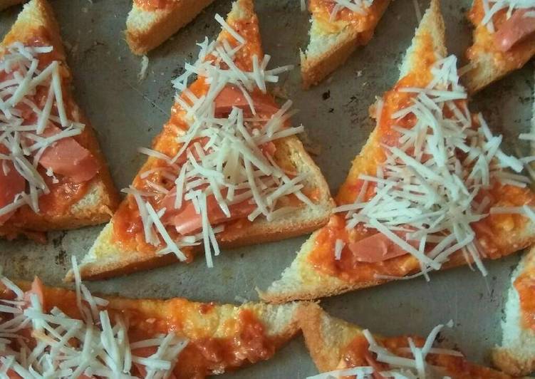 resep makanan Pizza roti simple