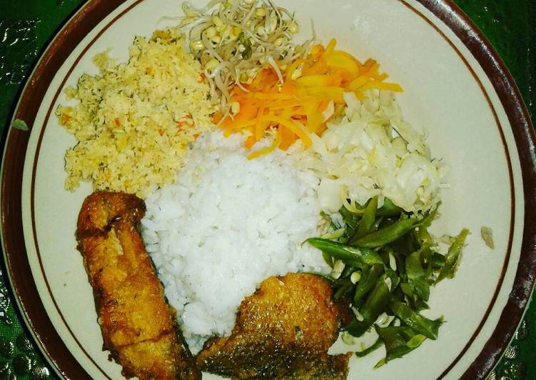 gambar untuk resep Nasi megono (urap solo)