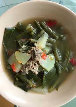 Sayur asem daging sapi pedas