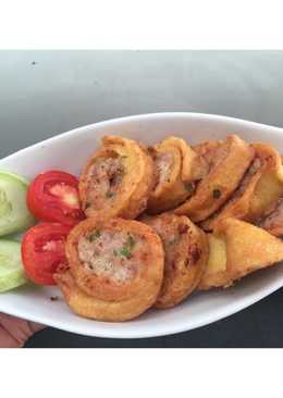 Chicken egg roll hokben