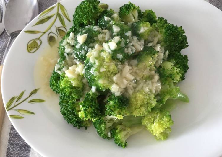 Resep Brokoli tumis bawang putih Dari Shanty