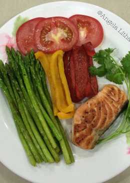 Sayur panggang + ikan salmon bumbu lada garam #healthy food