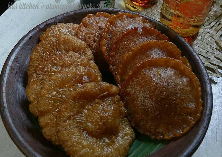 Resep Kue CuCur Dari dachlia ramayani