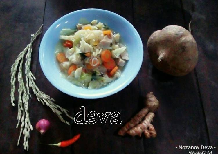gambar untuk cara membuat Sayur Sup Makaroni Bakso Deva