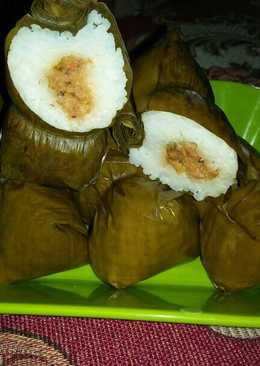 Lontong Isi Oncom