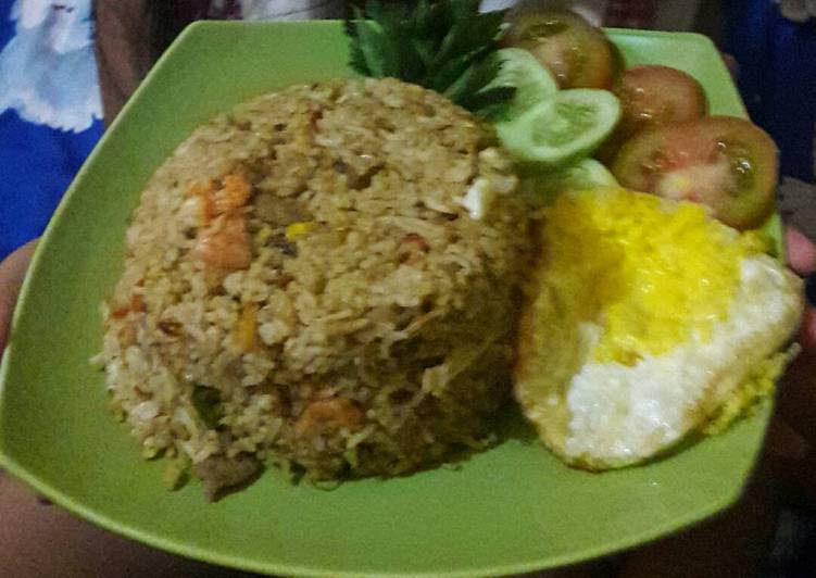 resep makanan Nasi goreng bakso udang pedas ala Tasya