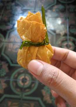 Ekado isi ayam sayur