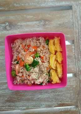 Nasi goreng sayur simple (bekal anak sekolah)