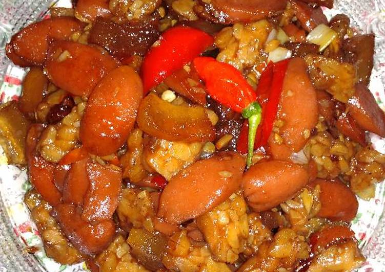 bahan dan cara membuat Sambal goreng cecek sosis tempe kecap pedas