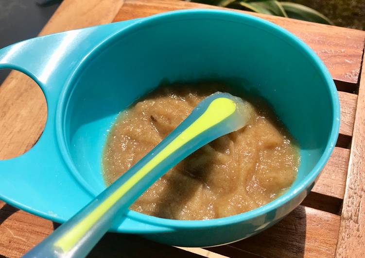 Resep Mpasi 6 bulan pear + kurma Oleh Dinda Harumi