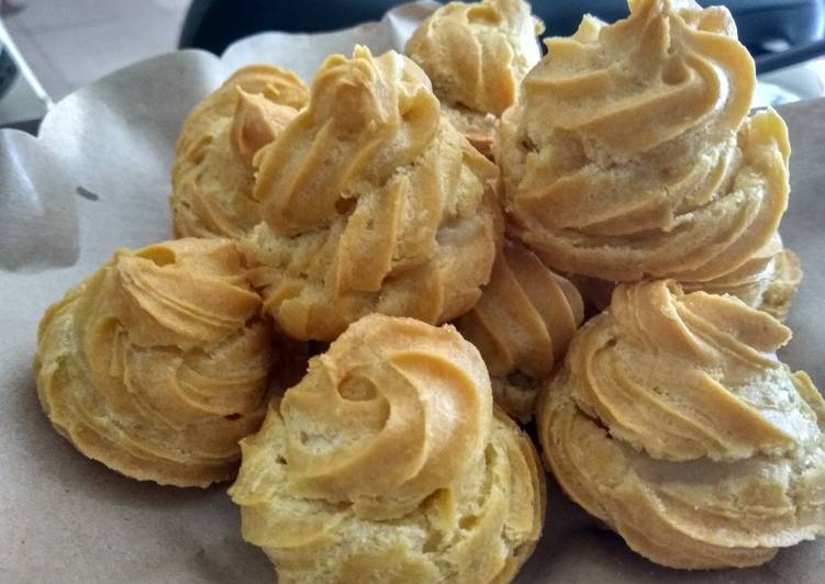 gambar untuk resep Kue sus vla vanila / kue soes