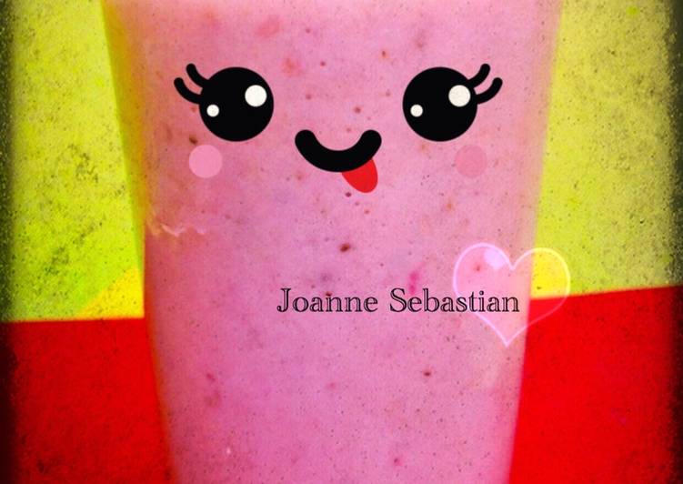Resep Banana & Strawberry Smoothies Dari Joanne Sebastian