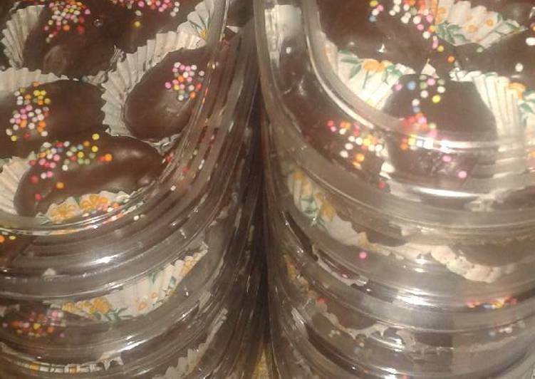 Resep Kurma cokelat kacang mede Karya Uchie Acaw