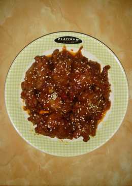 Yangnyeom tongdak (ayam goreng pedas korea)