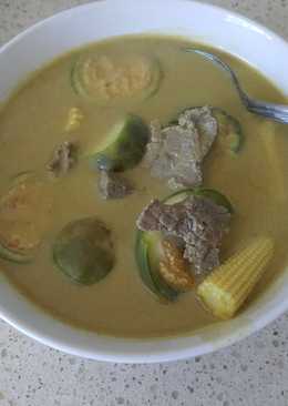 Green curry beef 