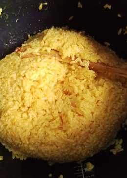 Nasi kuning magicom