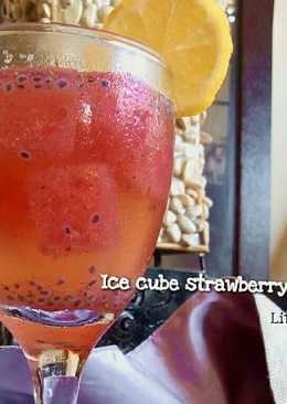 Ice cube strawberry lemonade