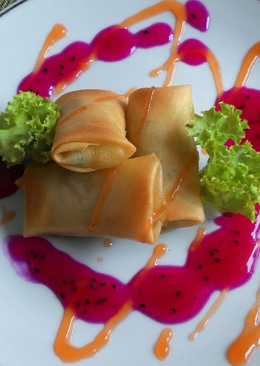 Lumpia Apple with sauce Dragon Fruit n Manggo