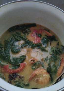 Gulai daun singkong udang