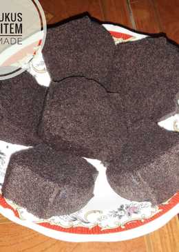 Bolu kukus Ketan Item
