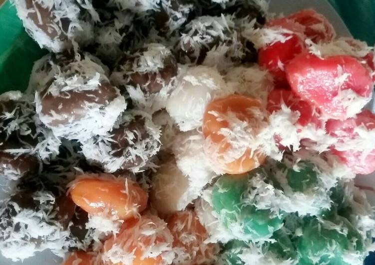 bahan dan cara membuat Klepon Simple 5 Rasa