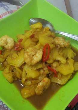 Nanas tumis udang