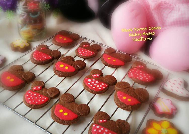 Resep Black Forest Cookies mickey mouse By Ana malik