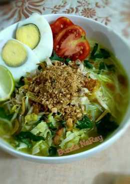 Soto Ayam Lamongan dengan bubuk Koya