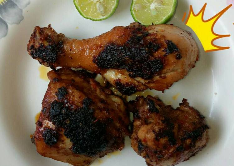 bahan dan cara membuat Ayam Bakar??