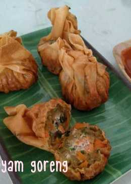 Pangsit Goreng Isi Ayam