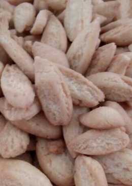 Kue Biji Ketapang
