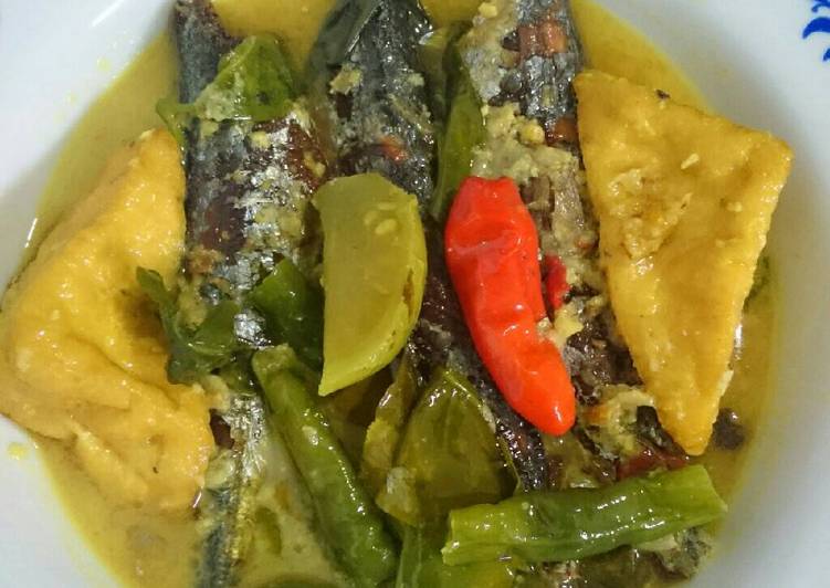 bahan dan cara membuat Gulai Ikan Pindang Tahu