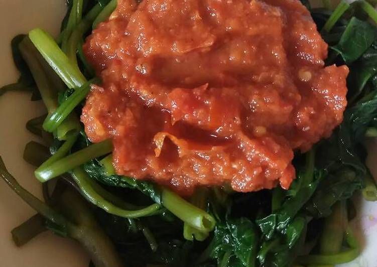 gambar untuk resep makanan Plecing kangkung