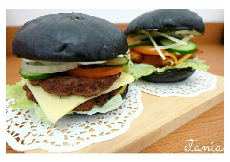 resep makanan Black bun burger / roti burger hitam