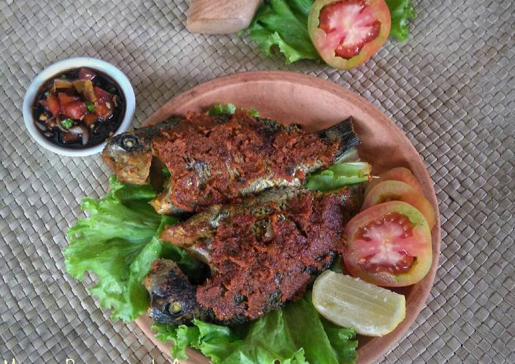 bahan dan cara membuat Mujair Panggang Bumbu Sambel Kecap