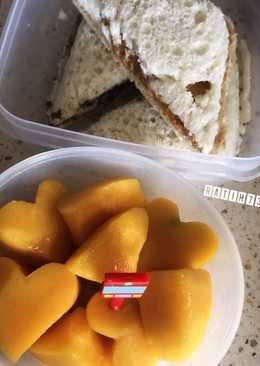 Peanut and Chocolate Jam Sandwich Bekal Anak